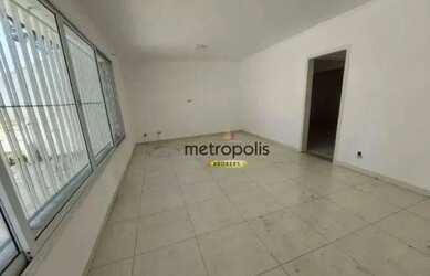 Imagem: A casa possui 3 Dormitórios, 1 Banheiro, 5 Vagas na garagem