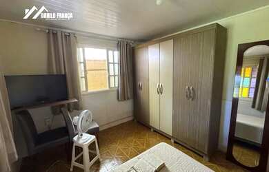 Imagem: A casa possui 2 Dormitórios, 1 Banheiro e 360m² de Área e