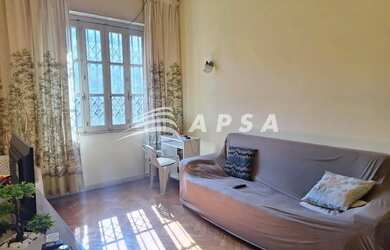 Imagem: O apartamento possui 2 Dormitórios, 1 Banheiro, 49m² de Área