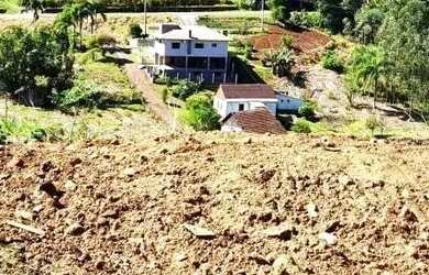 Imagem: O terreno possui 436m² de Área e está localizado em Centro