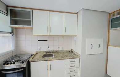 Imagem 7: Apartamento Mobiliado para locação, 2 Dormitórios e 1 vaga, Jardim Botânico, Porto Alegre