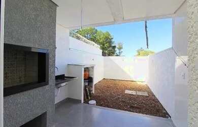 Imagem 7: Casa em Porto Alegre, no bairro Hípica, com 2 dormitório s , e 2 banheiros,...