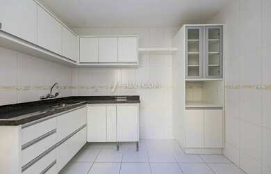 Imagem 8: » OPORTUNIDADE « SOBRADO EM CONDOMÍNIO FECHADO NO BAIRRO ÁGUA VERDE