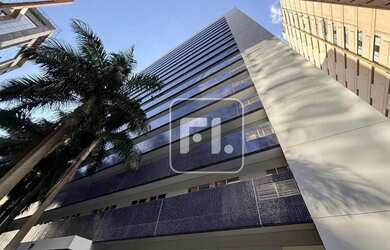 Imagem: O depósito possui 5 Vagas na garagem e 250m² de Área e está