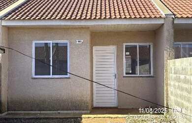 Imagem: A casa possui 2 Dormitórios, 1 Banheiro, 102m² de Área e