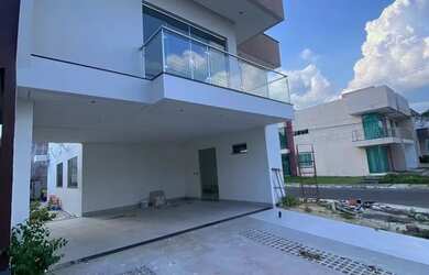 Imagem: A casa em condomínio possui 3 Dormitórios, 4 Banheiros, 4