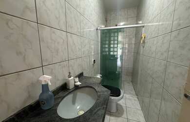 Imagem 3: Casa de esquina à venda no bairro Santa Rosa