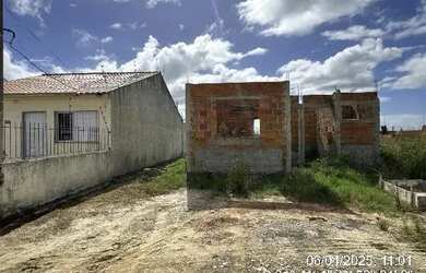 Imagem: O terreno possui 230m² de Área e está localizado em Três