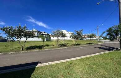 Imagem: O terreno possui 282m² de Área e Imóvel novo e está localizado