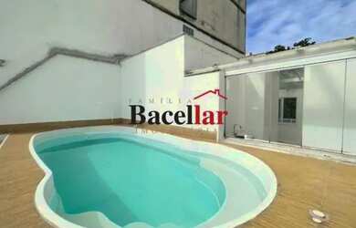 Imagem: O apartamento na cobertura possui 3 Dormitórios, 5 Banheiros