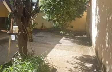 Imagem 4: Imóvel para aluguel possui 220 metros quadrados com 4 quartos em Jardim...