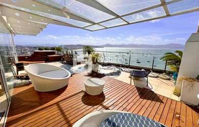 Imagem: O apartamento na cobertura possui 4 Dormitórios, 3 Banheiros