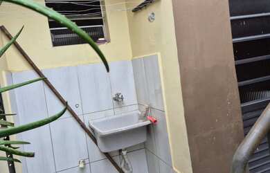 Imagem: A casa possui 1 Dormitório, 1 Banheiro e está localizado