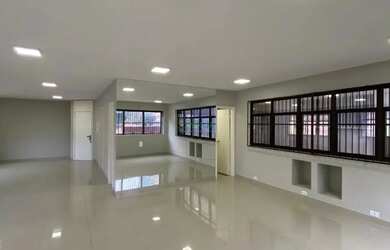 Imagem: O depósito possui 82m² de Área e está localizado em Centro