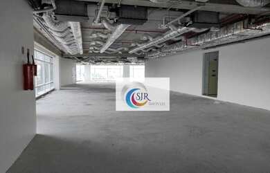 Imagem: O depósito possui 5 Vagas na garagem, 483m² de Área e está