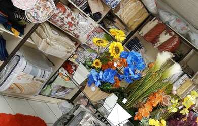 Imagem: O depósito possui 1 Vaga na garagem, 80m² de Área e está