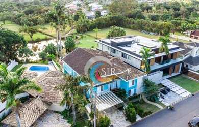 Imagem: A casa em condomínio possui 5 Dormitórios, 5 Banheiros, 4