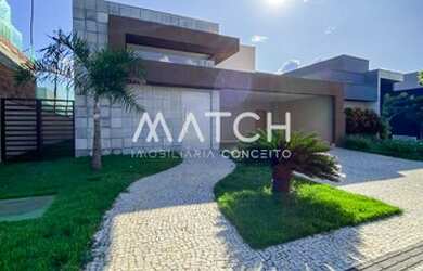 Imagem: A casa em condomínio possui 3 Dormitórios, 5 Banheiros, 217m²