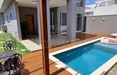 Imagem: A casa possui 3 Dormitórios, 1 Banheiro, 4 Vagas na garagem