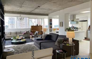 Imagem: O apartamento possui 3 Dormitórios, 3 Banheiros, 2 Vagas na