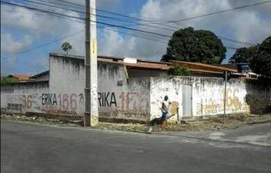 Imagem: O depósito possui 5 Vagas na garagem, 680m² de Área e está