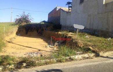 Imagem: O terreno possui 200m² de Área e está localizado em Virgem