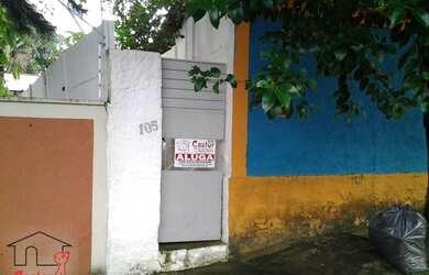 Imagem: A casa possui 1 Dormitório, 1 Banheiro, 55m² de Área e está