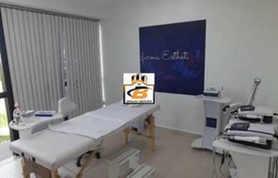 Imagem: O depósito possui 1 Vaga na garagem e 30m² de Área e está