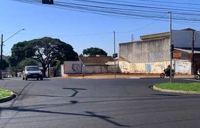 Imagem 5: Terreno Av. Luigi Amorese Esquina Sinaleiro Do Maxx Atacado