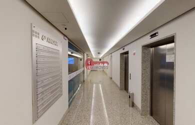 Imagem: O depósito à venda possui 1 Vaga na garagem e 10m² de Área