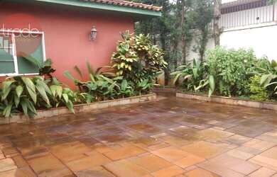 Imagem: O depósito possui 5 Vagas na garagem e 457m² de Área e está