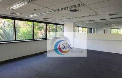 Imagem: O depósito possui 5 Vagas na garagem, 572m² de Área e está