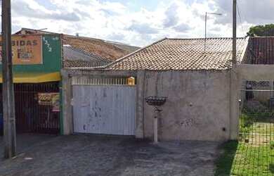 Imagem: A casa possui 2 Dormitórios, 1 Banheiro, 1 Vaga na garagem