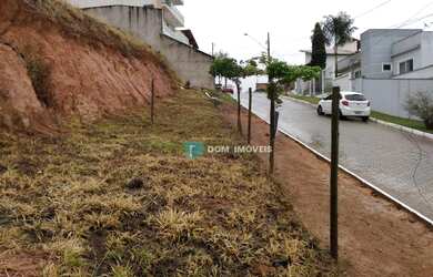 Imagem 5: Terreno à venda, 403 m² por R$ 183.000,00 - São Pedro - Juiz de Fora/MG