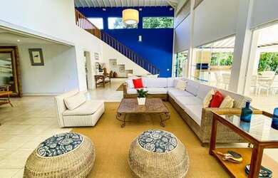 Imagem 2: PORTOBELLO 6 SUITES. Piscina, Churrasqueira, Imóvel mobiliadoeAr-condicionado