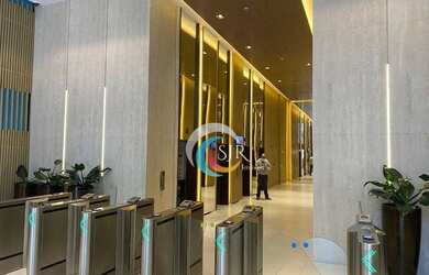 Imagem: O depósito possui 4 Vagas na garagem, 288m² de Área e está