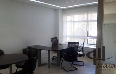 Imagem: O depósito possui 1 Vaga na garagem e 34m² de Área e está