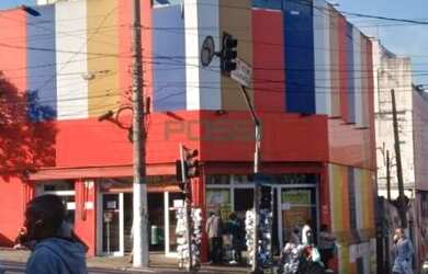 Imagem: O depósito possui 220m² de Área e está localizado em Santo