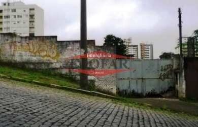 Imagem: O terreno possui 576m² de Área e está localizado em Centro