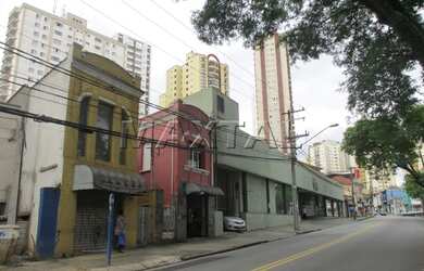 Imagem: O depósito possui 330m² de Área e está localizado em Santana