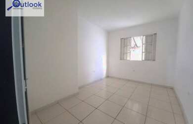 Imagem: A casa possui 1 Dormitório, 1 Banheiro, 100m² de Área e