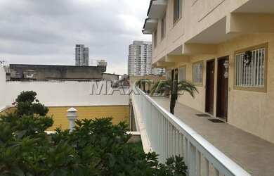 Imagem: A casa possui 3 Dormitórios, 3 Banheiros, 2 Vagas na garagem