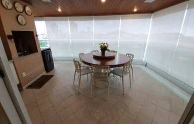 Imagem: O apartamento possui 5 Dormitórios, 5 Banheiros, 4 Vagas na