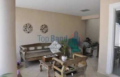 Imagem: A casa em condomínio possui 4 Dormitórios, 1 Banheiro, 3 Vagas