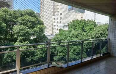 Imagem 13: alugo apartamento 145m na Tijuca, rua Dona Delfina. R$1000,00 de frente