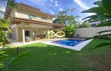 Imagem: A casa possui 5 Dormitórios, 5 Banheiros, 3 Vagas na garagem