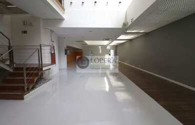 Imagem: O depósito possui 5 Vagas na garagem, 1.438m² de Área e