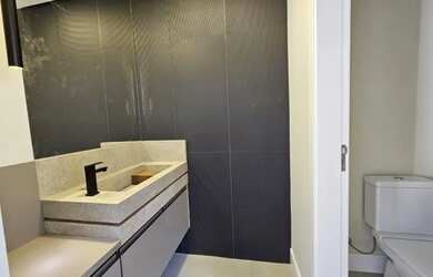 Imagem 7: Casa de condomínio sobrado para venda tem 360 metros quadrados com 5...