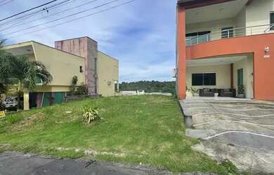 Imagem: O terreno possui 250m² de Área e está localizado em Centro