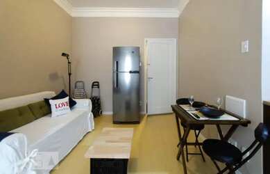 Imagem: O apartamento possui 1 Dormitório, 1 Banheiro, 30m² de Área